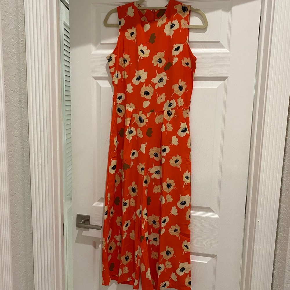 NWOT! Flower wide leg jumpsuit in orange size m